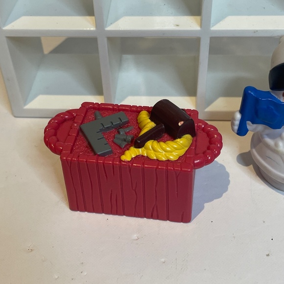 Fisher Price Little People Astronaut & Fireman bundle - Picture 5 of 5